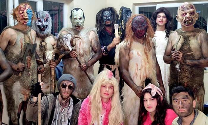 Bursa’da 200 yıldır süren ilginç gelenek: Kestikleri kurbanın derilerini giyiyorlar