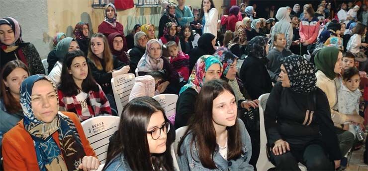 Bursa’da 200 yıldır süren ilginç gelenek: Kestikleri kurbanın derilerini giyiyorlar