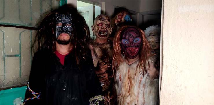 Bursa’da 200 yıldır süren ilginç gelenek: Kestikleri kurbanın derilerini giyiyorlar