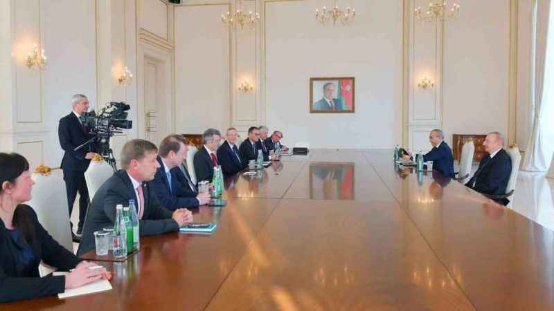 Aliyev’den Macron ve Borell’e tepki