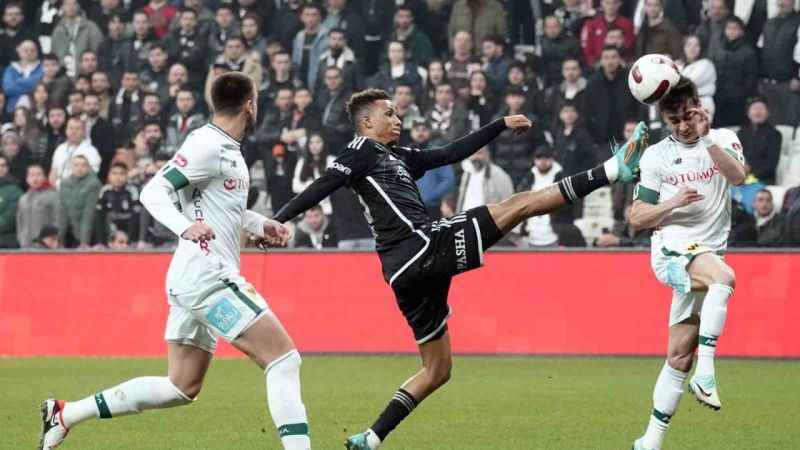 Beşiktaş yarı finalde