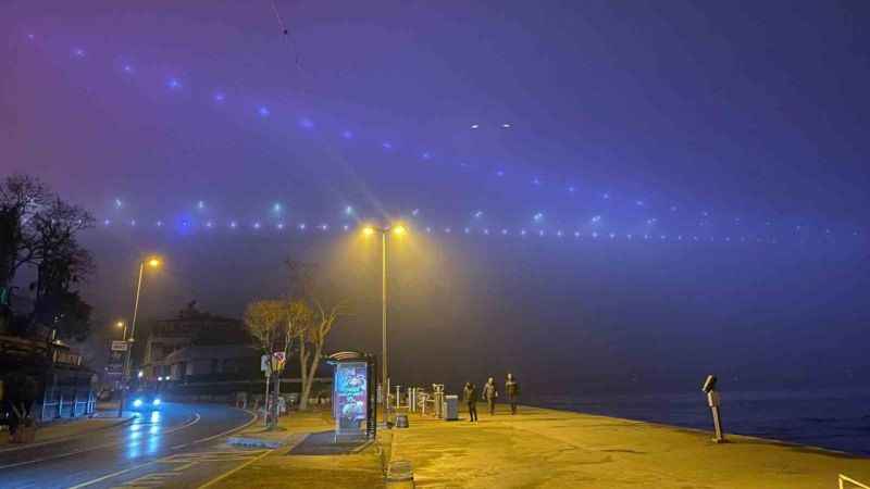 İstanbul’da yoğun sis: Göz gözü görmedi İstanbul’da yoğun sis: Göz gözü görmedi