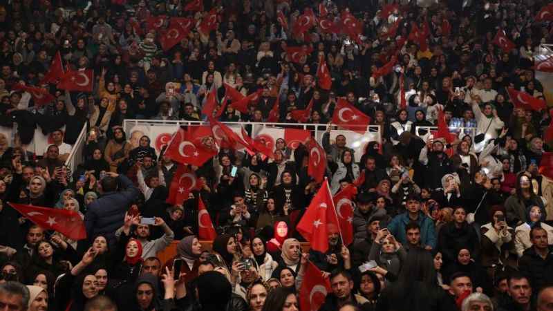 MHP aday tanıtım toplantısında büyük coşku