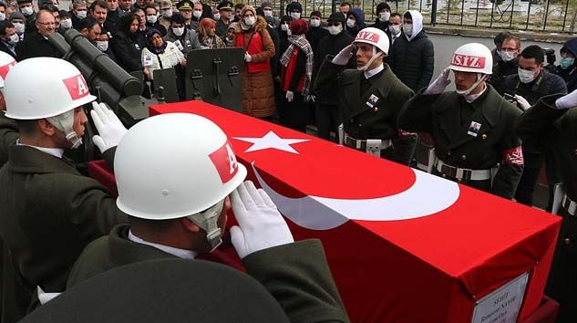 İdlib şehitleri son yolculuklarına uğurlanıyor