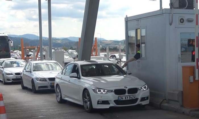 Osman Gazi Köprüsünde akıcı yoğunluk