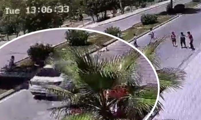 Mersin’de sokak köpeklerden kaçan iki çocuğa otomobil çarptı