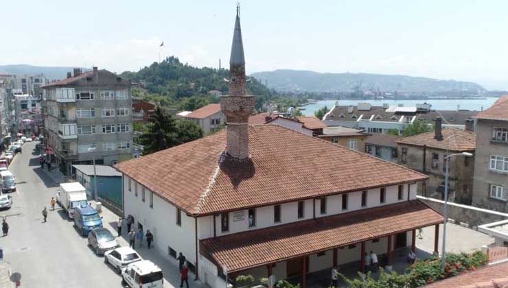 1600 yıllık Ayasofya kilisesi, 700 yıldır camii olarak hizmet veriyor