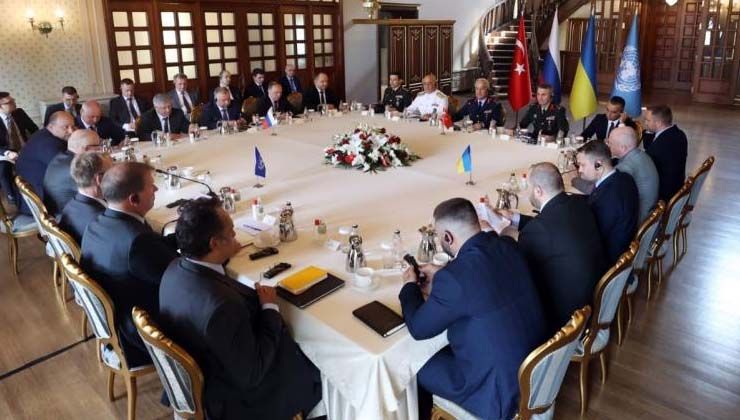 Tahıl koridoru zirvesi İstanbul’da başladı