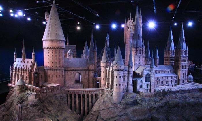 Hogwarts nedir, okul mu? Harry Potter’daki kurgusal okulun adı nedir?