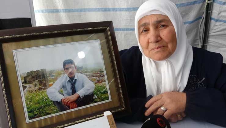 Ailelerin direnişi sürüyor: “25 bayramdır oğlum benim yanımda değil”