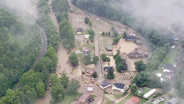 ABD’de sel felaketi: 44 kişi kayıp
