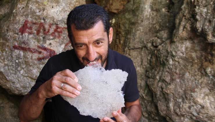 Turist akınına uğradı: Giren 5 dakika duramıyor