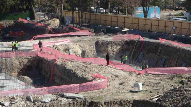 Malatya’da depremin izleri siliniyor