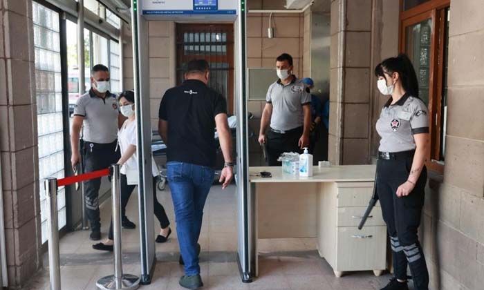 Hastanelerde “Kapı Güvenlik Sistemleri” kurulmaya başlandı