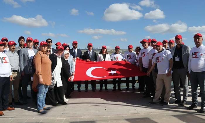 15 Temmuz şehitleri mezarları başında anıldı