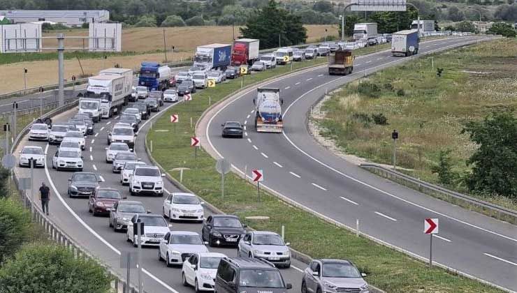 Bayram dönüşü başladı, 50 kilometrelik araç kuyruğu oluştu