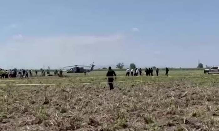 Meksika’da askeri helikopter düştü: 14 ölü