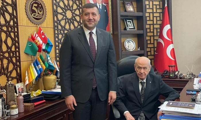 Milletvekili Baki Ersoy MHP’ye üye oldu