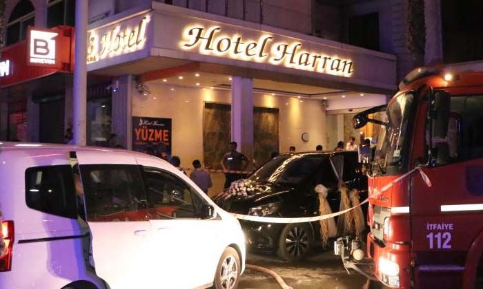 Ünlü sanatçıların kaldığı otelde korkutan yangın: 23 kişi dumandan etkilendi