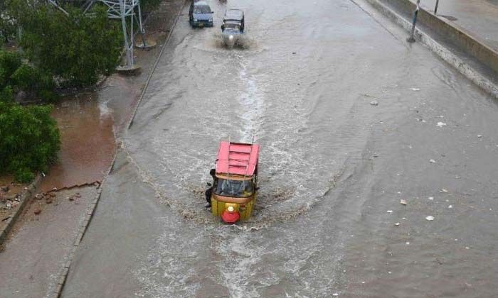 Pakistan’daki sel felaketinde can kaybı 198’e yükseldi