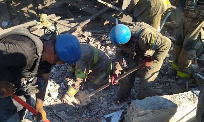 Rusya Donetsk’te kasabayı vurdu: 6 ölü