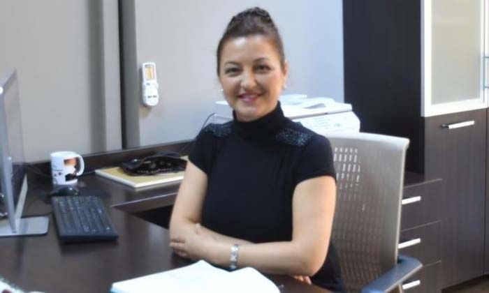 Aydın’da evinde ölü bulunan Ayşe Akay defnedildi