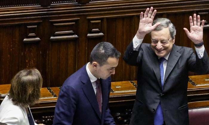 İtalya Başbakanı Draghi istifasını sundu