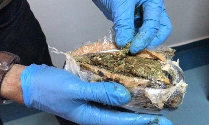 Zayıflama kürü içinde 23 kilo esrar ele geçirildi