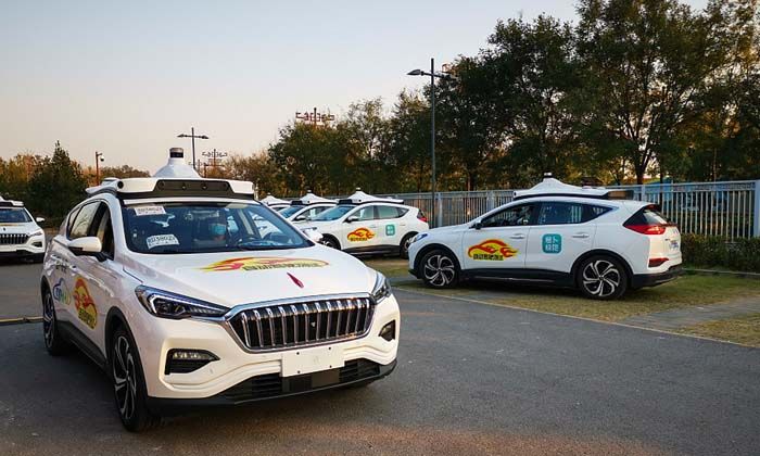 Nisan ayından bu yana 430 bin Beijingli, sürücüsüz taksi ile yolculuk yaptı