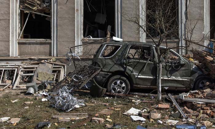 Rusya, Ukrayna’daki askeri hava üssünü vurdu: 3 ölü, 9 yaralı