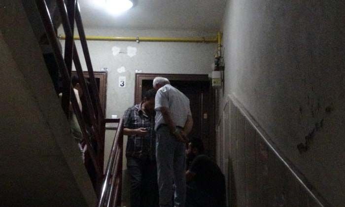 20 yaşındaki genç önce annesini, ardından kendini vurdu