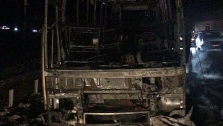 Yolcu otobüsü alev alev yandı, ölen ya da yaralanan olmadı