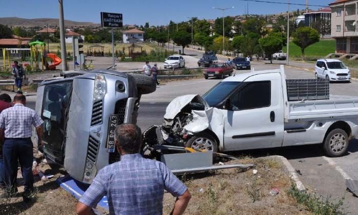 Sivas’taki kazada Gemerek Ziraat Oda Başkanı Orhan Çilkaya yaralandı