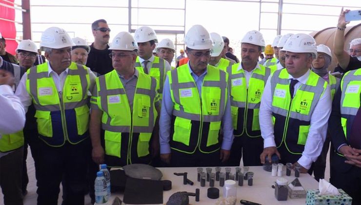 Bakan Dönmez: 2021’de 2 milyar doların üstünde satışımız oldu