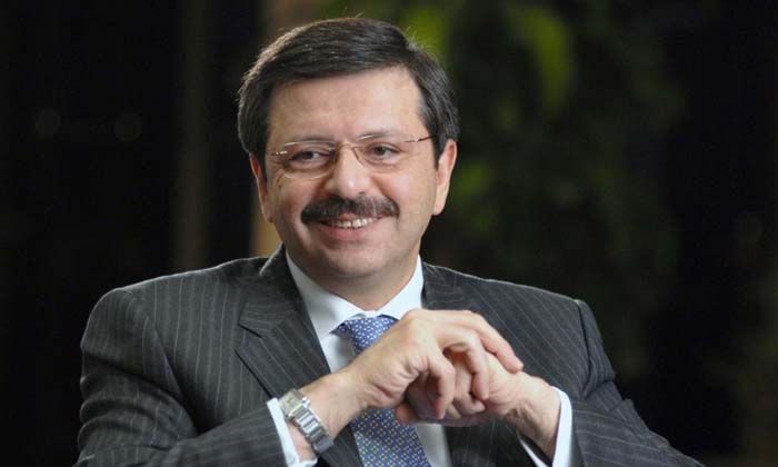 2022 yılının ilk çeyreğinde aylık kartlı harcamalar ortalaması bir önceki yıla göre yüzde 85 arttı