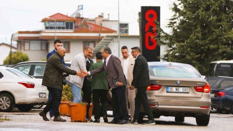 CHP’li Tanrıkulu, Denizli’de kapatılan HADEP yöneticileriyle görüştü