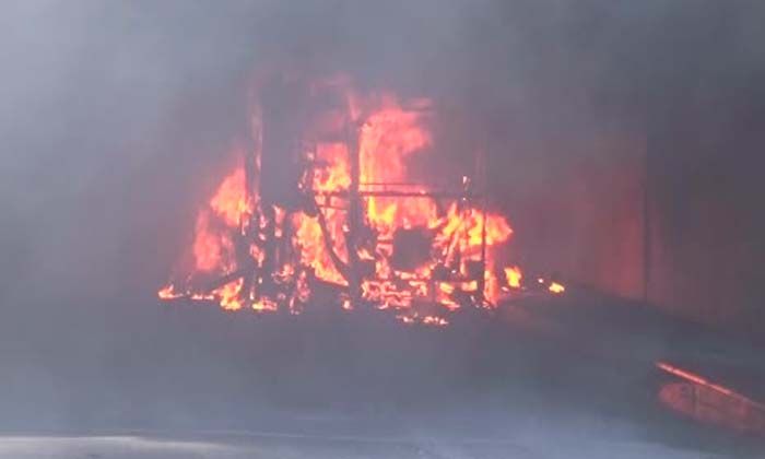 Tamirden çıkan İETT otobüsü tünelde alev aldı: Faciadan dönüldü