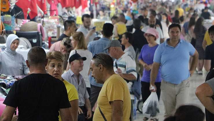 Pasaportsuz giriş başladı, Bulgar turistler Edirne’ye akın etti