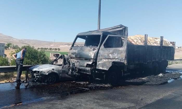 Kayseri’deki kazada üç kişi yanarak hayatını kaybetti