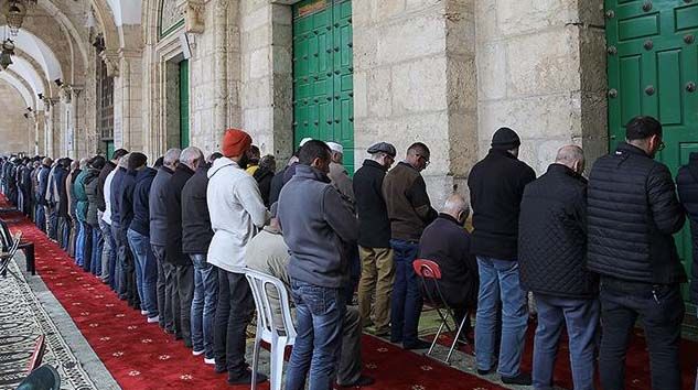 Mescid-i Aksa yeni tip koronavirüs nedeniyle ibadete kapatıldı