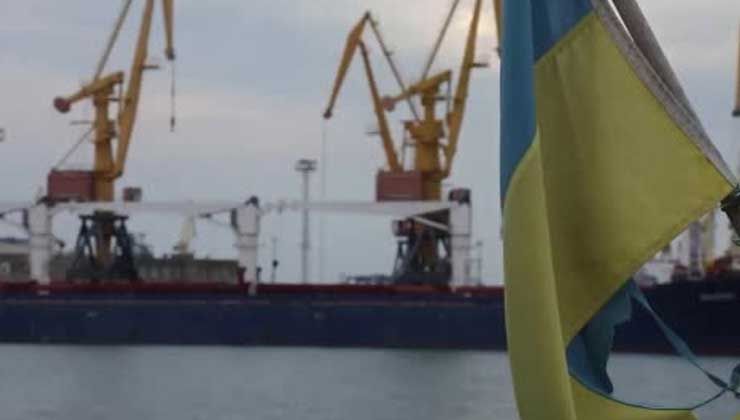 Ukrayna tahılını taşıyan ilk geminin 5-6 gün içinde Lübnan’a varması bekleniyor