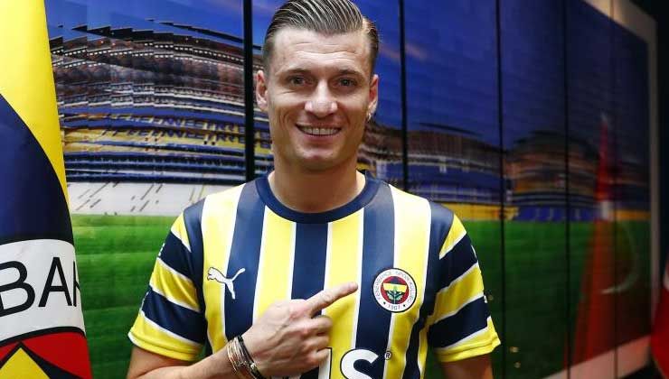 Fenerbahçe, Ezgjan Alioski ile 1 yıllık sözleşme imzaladı