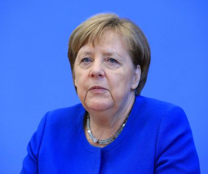 MERKEL, KARANTİNADA