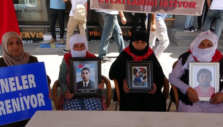 Muş’ta evlat nöbeti sürüyor