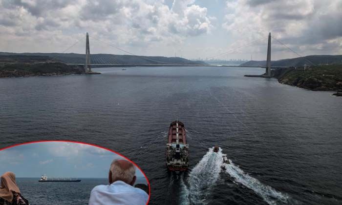 İlk tahıl gemisi ”Razoni” İstanbul Boğazı’ndan geçiyor İlk tahıl gemisi ”Razoni” İstanbul Boğazı’ndan geçiyor