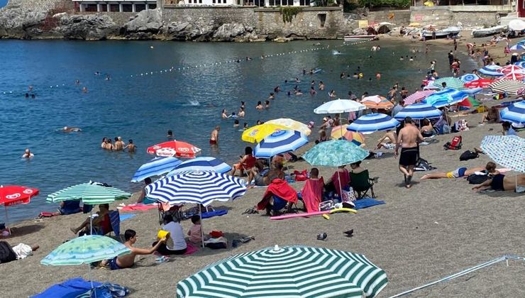 Burası ne Antalya ne de Bodrum: Kapuz Plajı yerli ve yabancı turistlerin ilgi odağı oldu