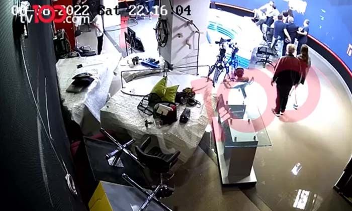 Cemal Enginyurt’un koruması Latif Şimşek’i neden dövdü?