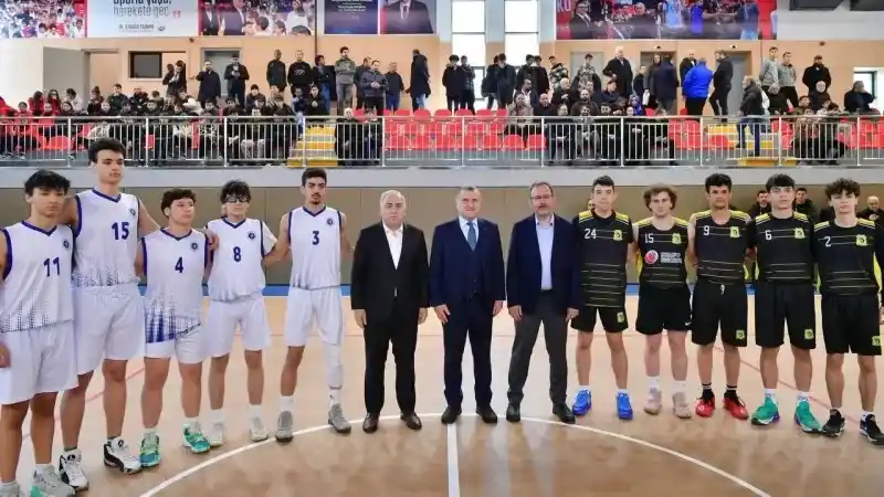Gençlik ve Spor Bakanı Bak: "Türkiye Avrupa’nın ve dünyanın en modern stadyumlarına sahip” Gençlik ve Spor Bakanı Bak: "Türkiye Avrupa’nın ve dünyanın en modern stadyumlarına sahip”