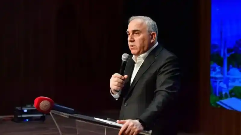 Gençlik ve Spor Bakanı Bak: "Türkiye Avrupa’nın ve dünyanın en modern stadyumlarına sahip” Gençlik ve Spor Bakanı Bak: "Türkiye Avrupa’nın ve dünyanın en modern stadyumlarına sahip”