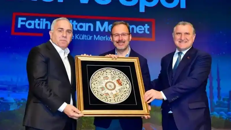 Gençlik ve Spor Bakanı Bak: "Türkiye Avrupa’nın ve dünyanın en modern stadyumlarına sahip” Gençlik ve Spor Bakanı Bak: "Türkiye Avrupa’nın ve dünyanın en modern stadyumlarına sahip”